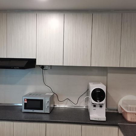 Teo Resident 2 Vivacity Jazz Suite 4 Kuching Rum bild