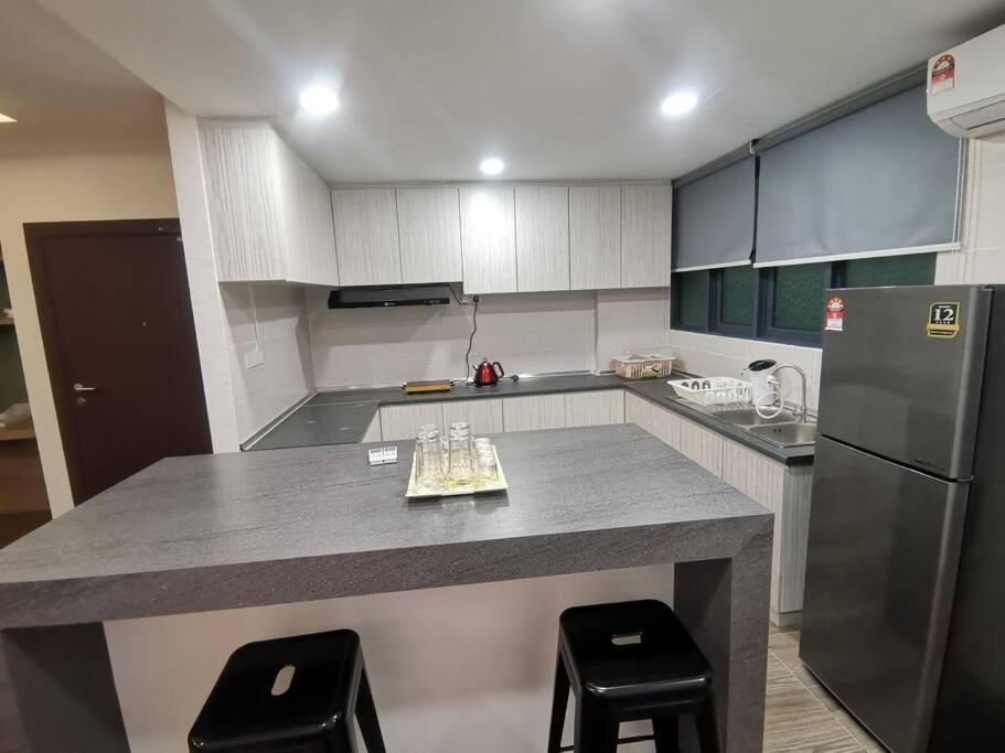 Teo Resident 2 Vivacity Jazz Suite 4 Kuching Exteriör bild