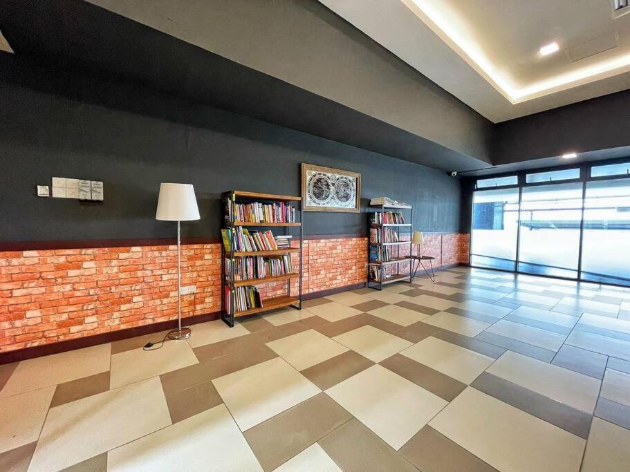 Teo Resident 2 Vivacity Jazz Suite 4 Kuching Exteriör bild
