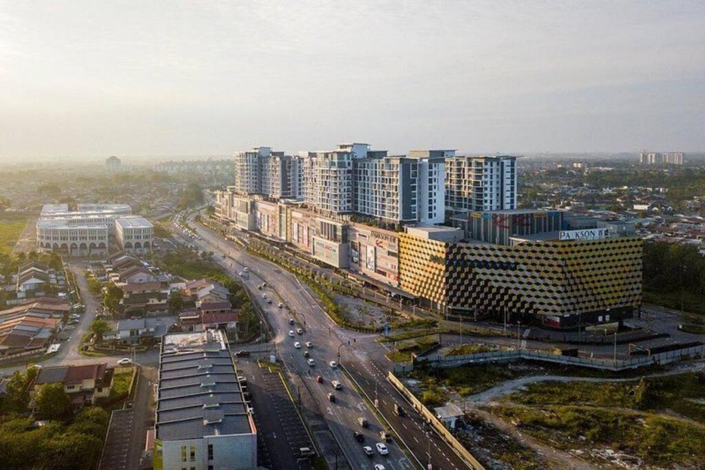 Teo Resident 2 Vivacity Jazz Suite 4 Kuching Exteriör bild