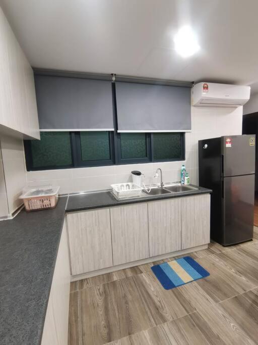 Teo Resident 2 Vivacity Jazz Suite 4 Kuching Exteriör bild